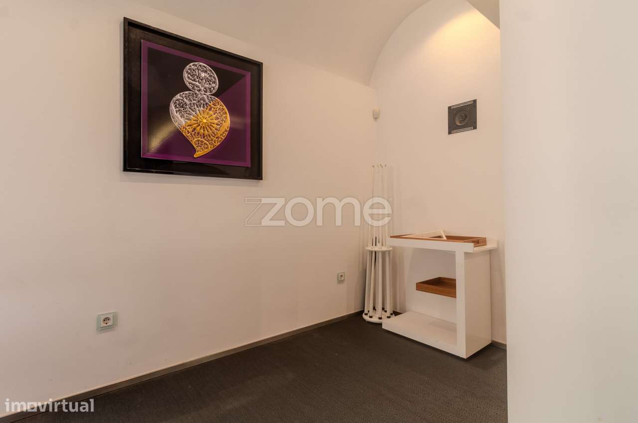 Moradia T4 Piscina e Vista Rio na Encosta do Douro-34