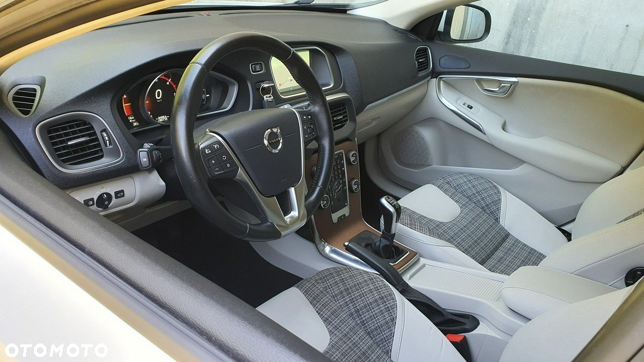 Volvo V40 - 12