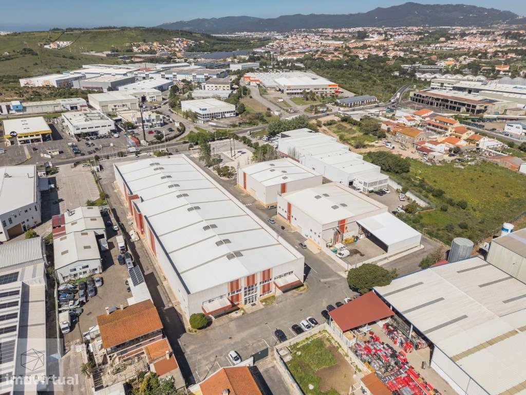 Armazém em Rio de Mouro - Grande imagem: 5/14