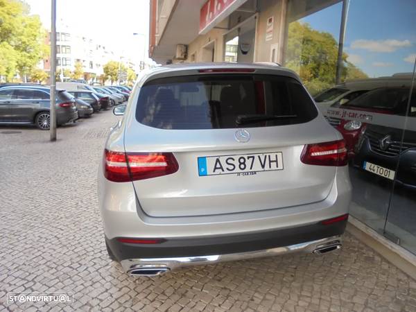 Mercedes-Benz GLC 220 - 8