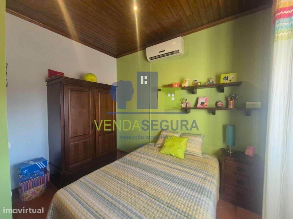 Moradia T3 com quintal, terraço e garagem | Pias-16