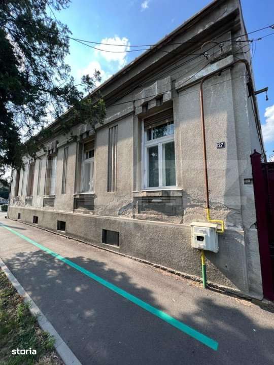 Casa individuala 220 mp, teren 2100 mp, zona Titulescu - Imagine principală: 1/4