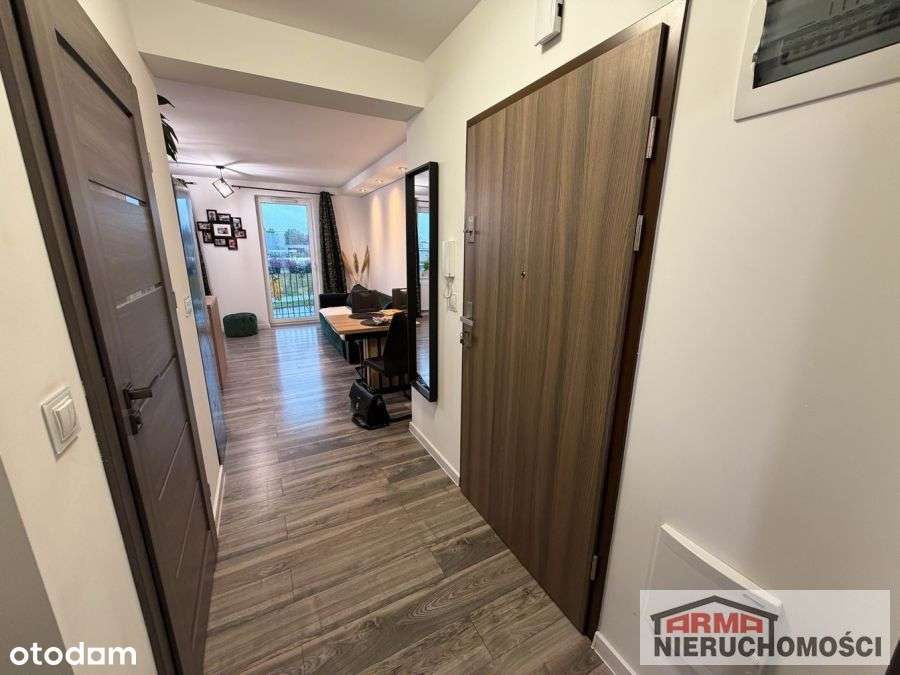 Mieszkanie 2 Pokojowe Z Piwnicą I Miejscem Postojo-12