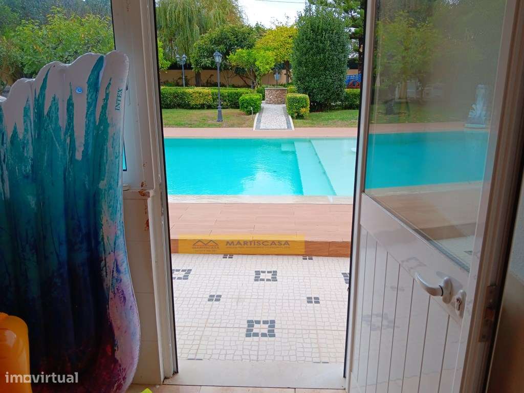 MORADIA DE LUXO V3 COM PISCINA e QUINTA- TERRUGEM-41