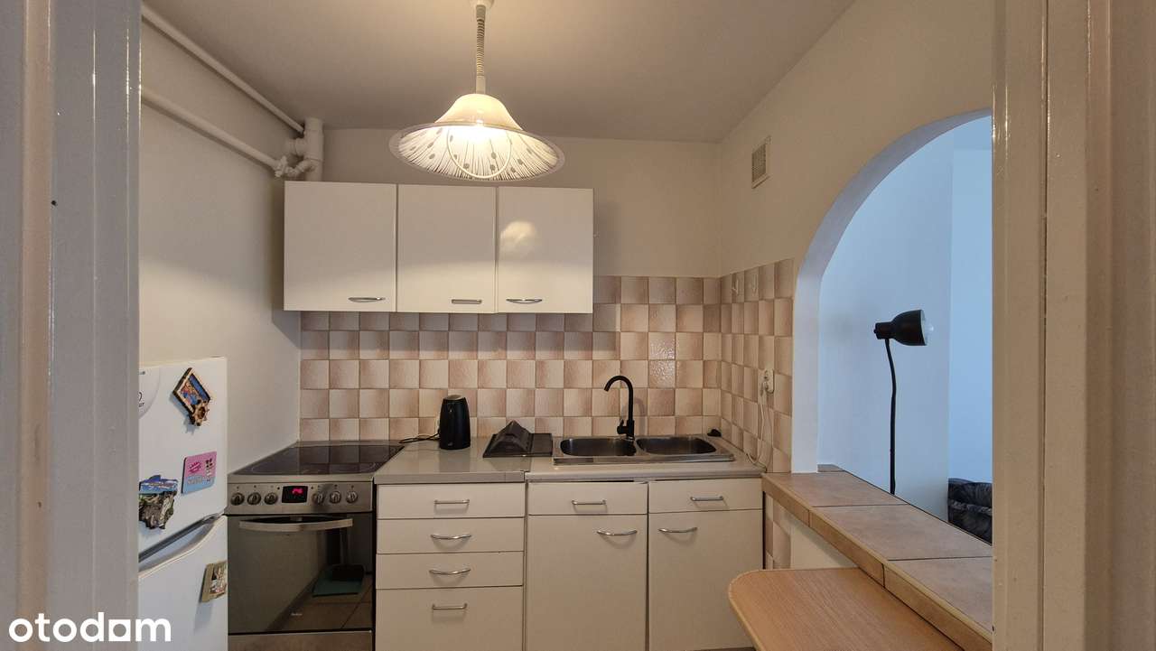 Kawalerka z osobną kuchnią  na parterze w Rybniku-Nowinach!!-3