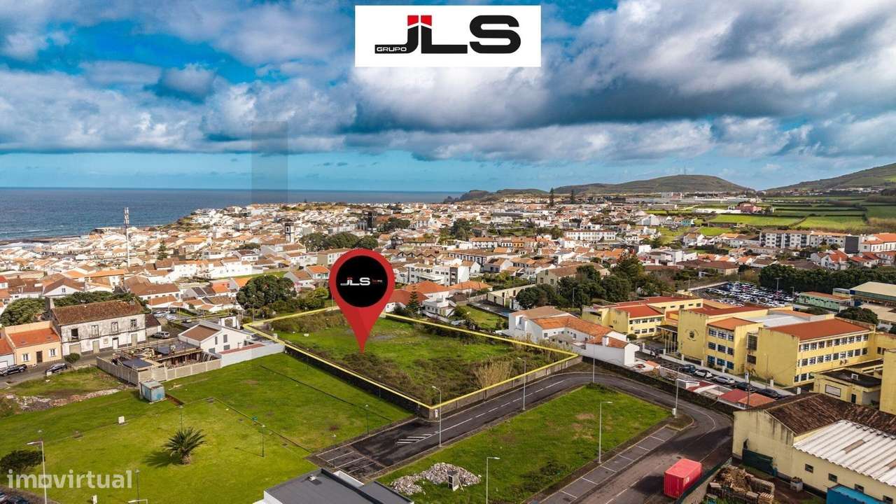 Terreno Urbano no Centro da Ribeira Grande com 3530 m2 - Grande imagem: 2/11