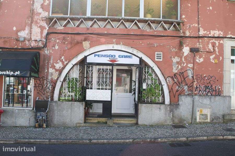 Prédio estação CP Mem Martins-13