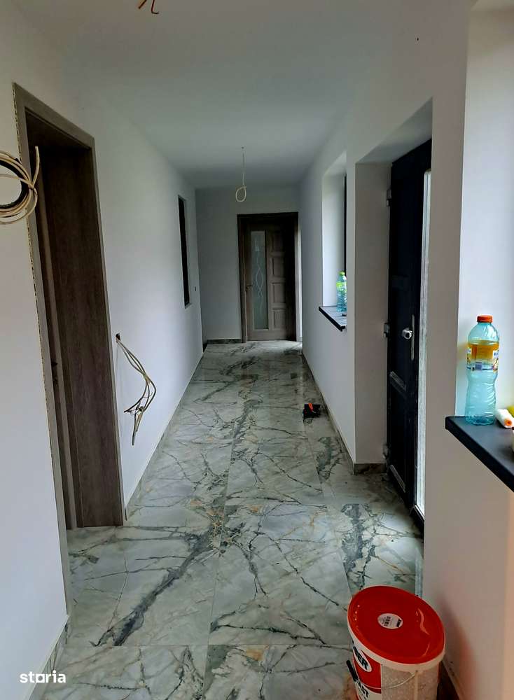 Construcție nouă,Ișalnița,1000 mp,3camere,buc,2bai,toate utilitățile-12