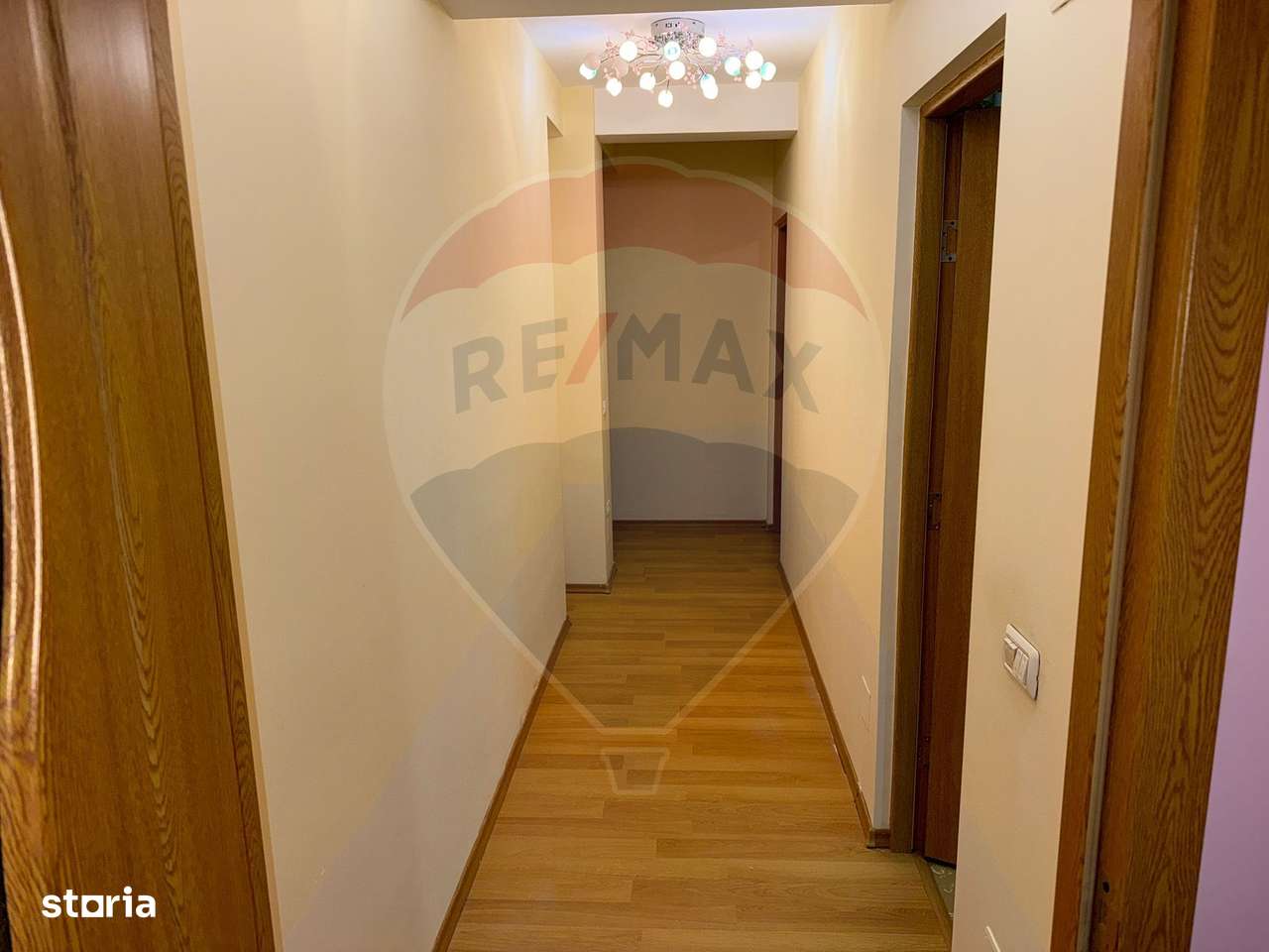 VANZARE Apartament cu 3 camere in zona Voluntari-10