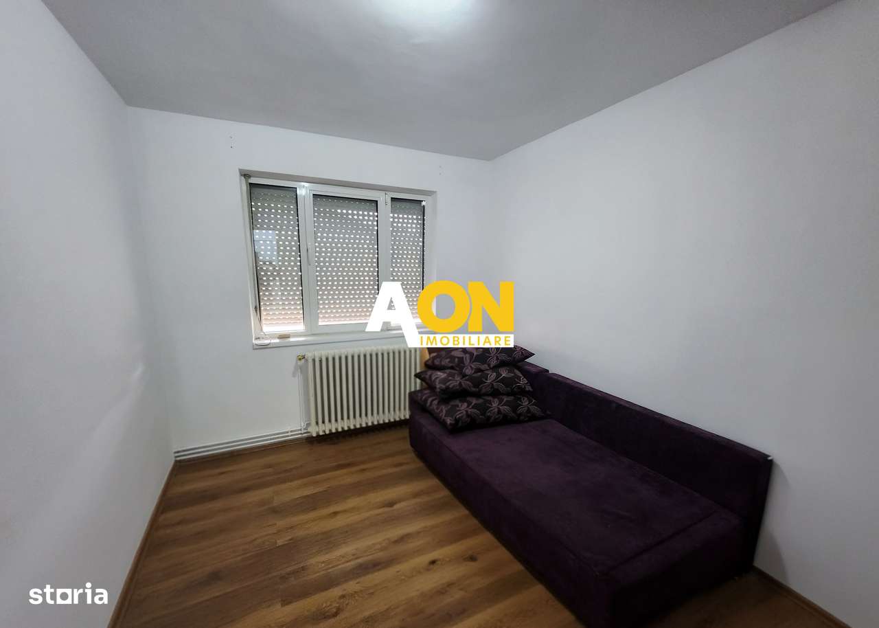 De vanzare apartament 3 camere zona Cetate - Imagine principală: 2/8
