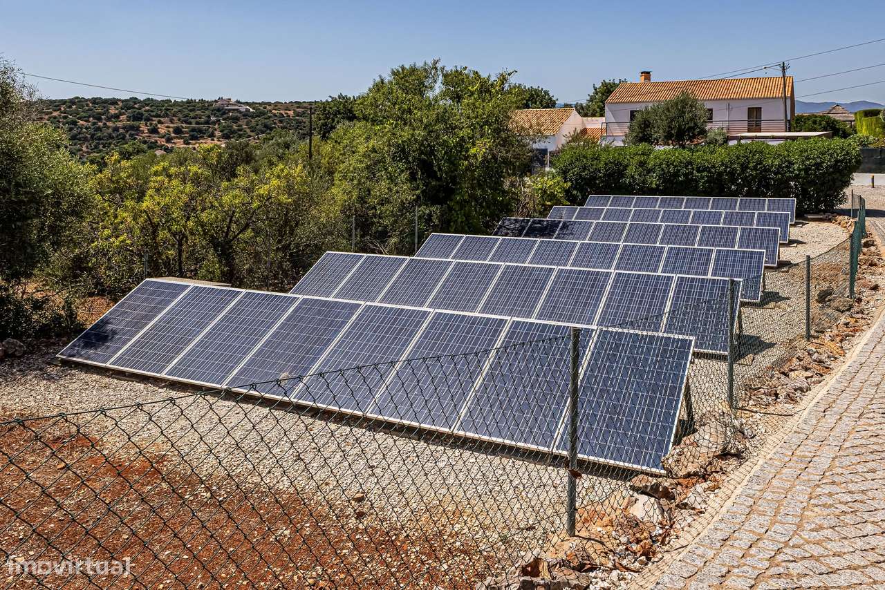 Villa T4 contemporânea à beira do rio no coração do Algarve-50