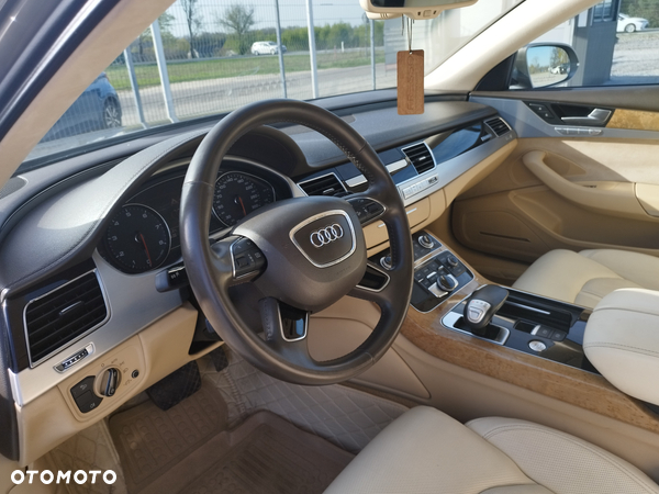 Audi A8 4.2 FSI L Quattro - 21