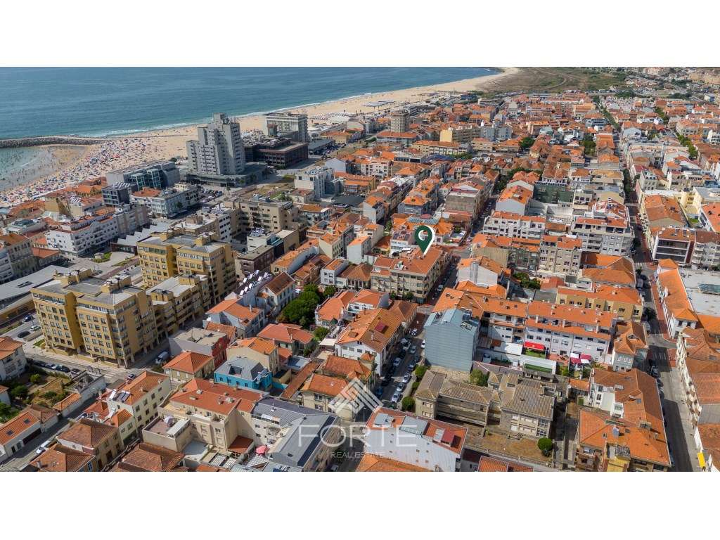 Apartamento T3 Duplex no centro de Espinho-36