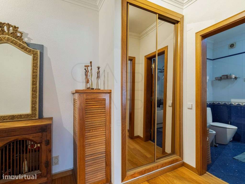 Apartamento com 3 assoalhadas, parqueamento e arrecadação no Bairro...-15