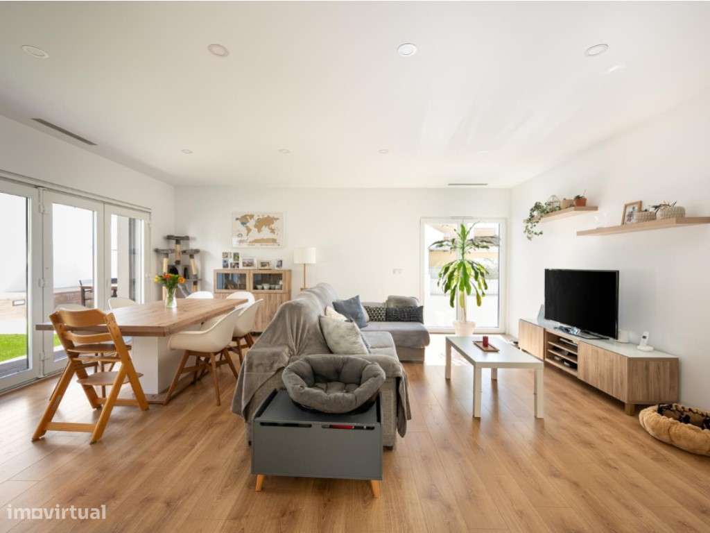 Equilíbrio Perfeito: Modernidade e Sustentabilidade no Casal de São... - Grande imagem: 5/39