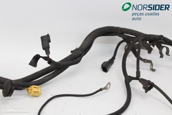 Instala elect comparti motor Ford Focus Station|99-02 - 7