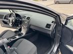Toyota Avensis - 12
