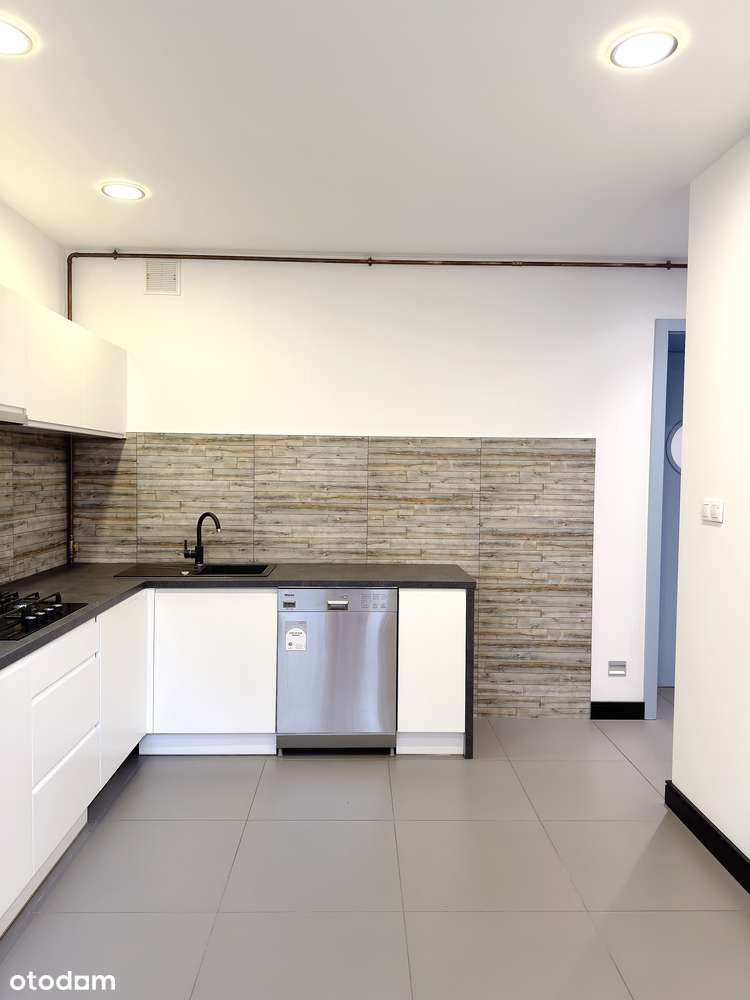 Apartament 5 pok, centrum, plac Andrzeja, gotowy do  zamieszkania-3