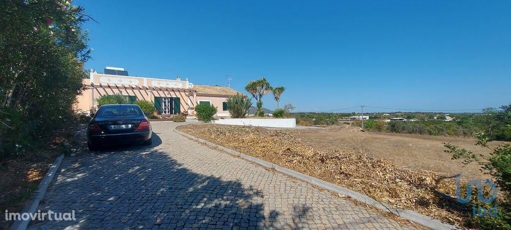 Casa de Campo T3 em Faro de 200,00 m2