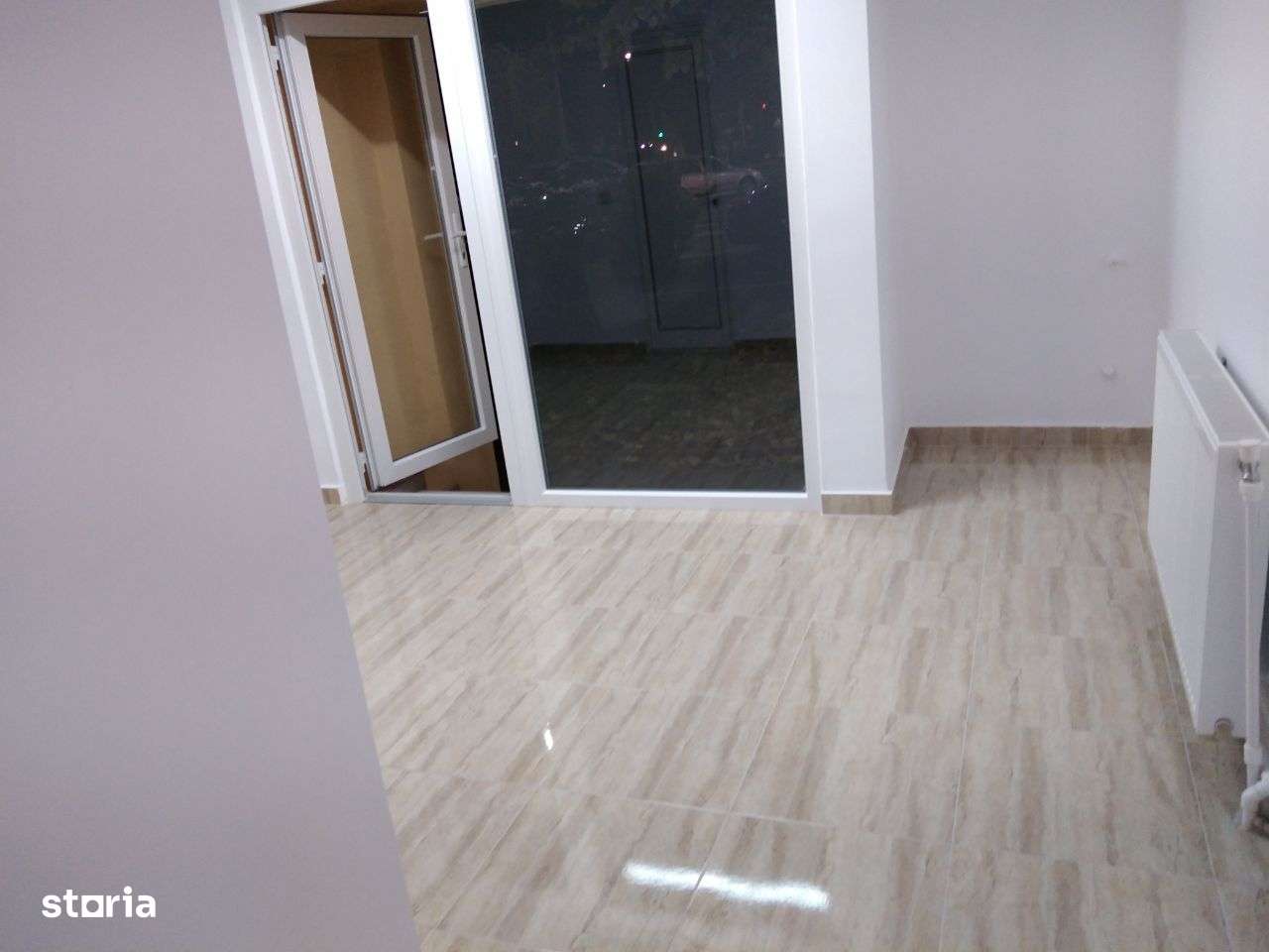 Spatiu Comercial in B-dul Revolutiei 350 euro - Imagine principală: 4/6