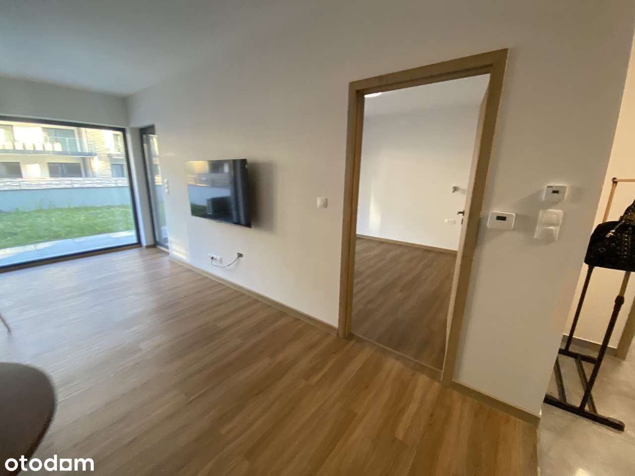Apartamentowiec z tarasem, miejscem prakingowym oraz kom. lokatorską - Pełny obrazek: 4/12