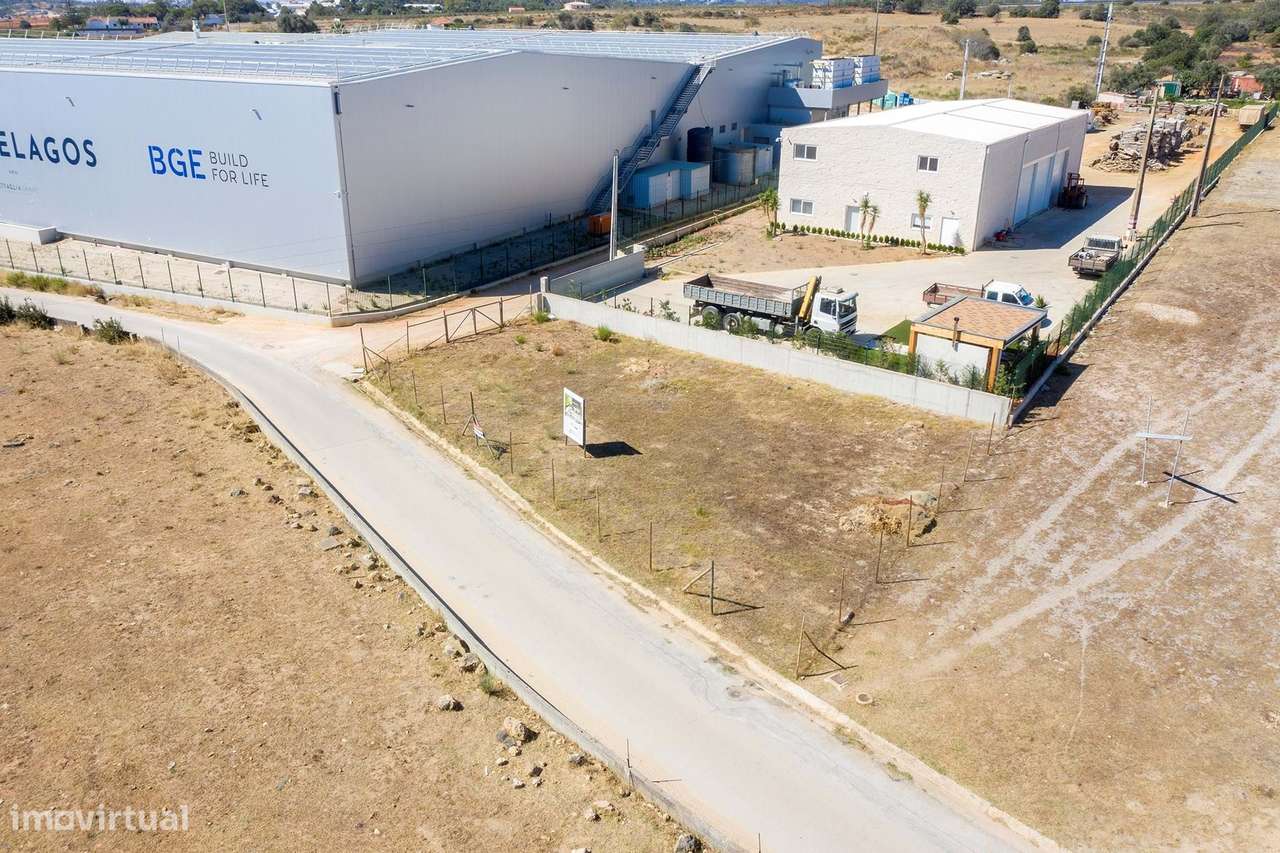 LOTE DE TERRENO PARA PROJETO COMERCIAL PERTO DE LAGOS - Grande imagem: 3/8