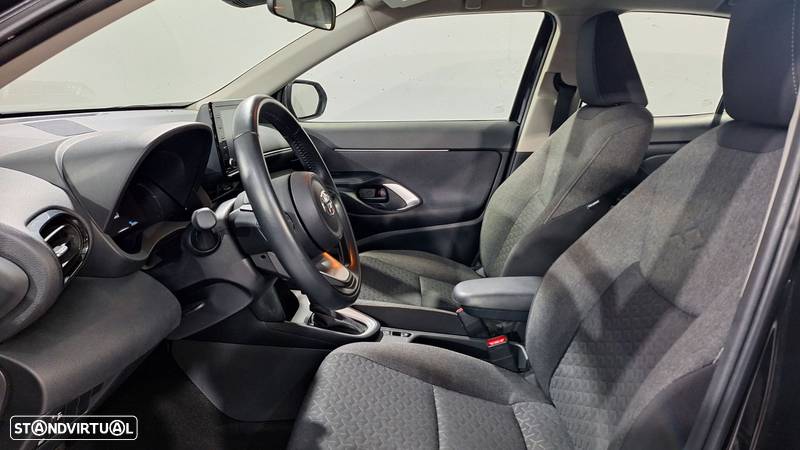 Toyota Yaris Cross 1.5 HDF Comfort Plus - 12