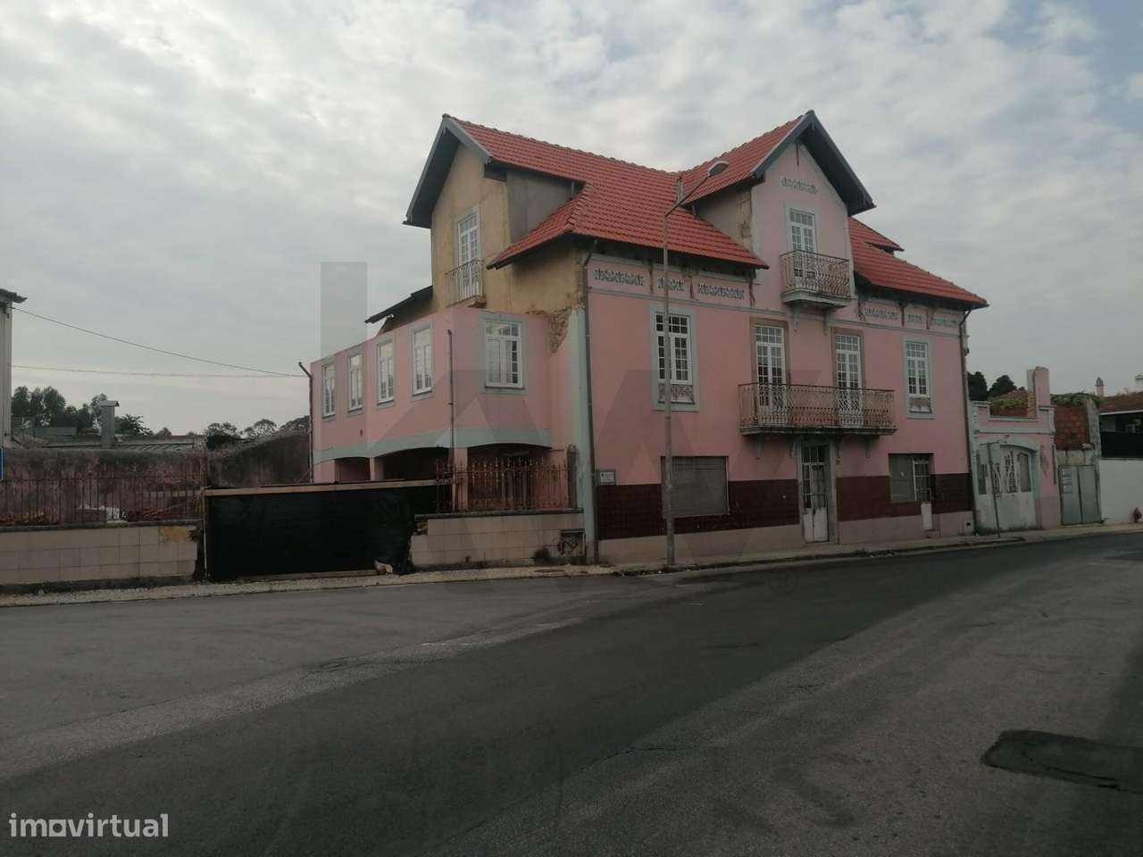 Palacete | Várias frações | PROJETO APROVADO| Vila Cucujães – OAZ!-23