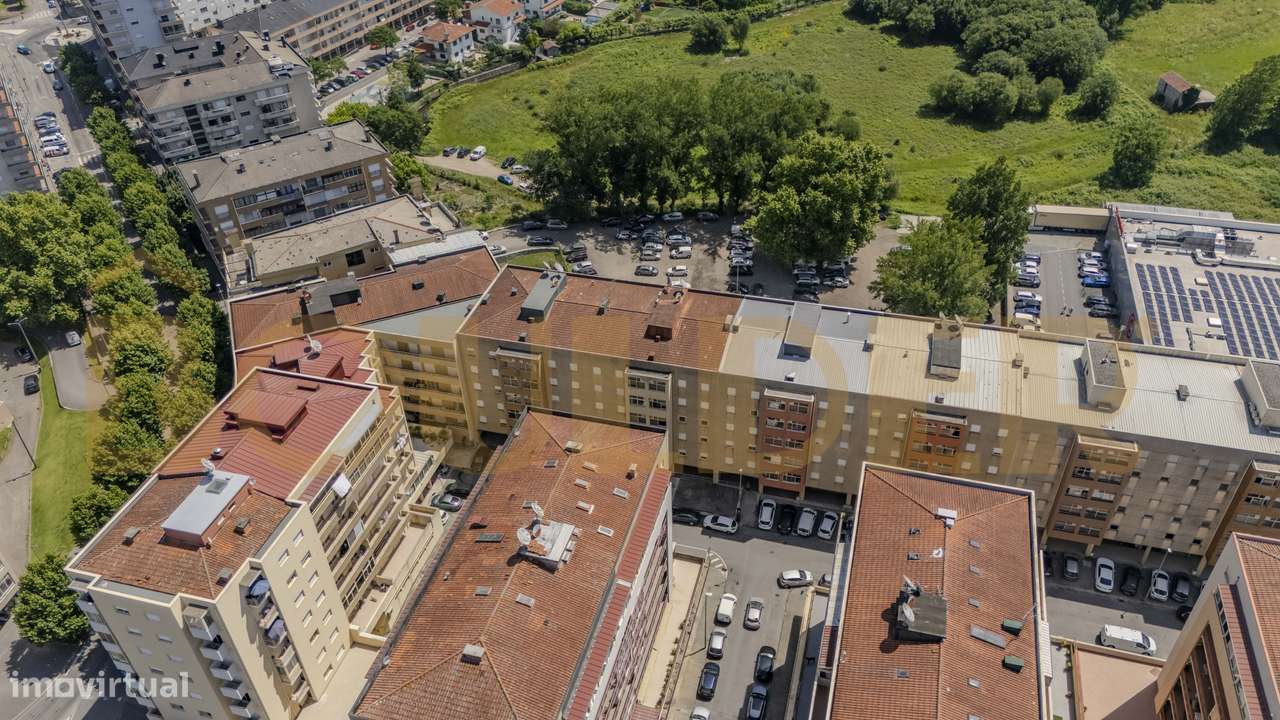 Apartamento T3 em Póvoa de Lanhoso-28