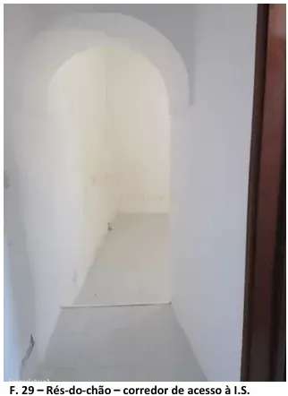 Moradia T3 de Rês-Chão e 1º Andar para remodelação, Mourão.-11