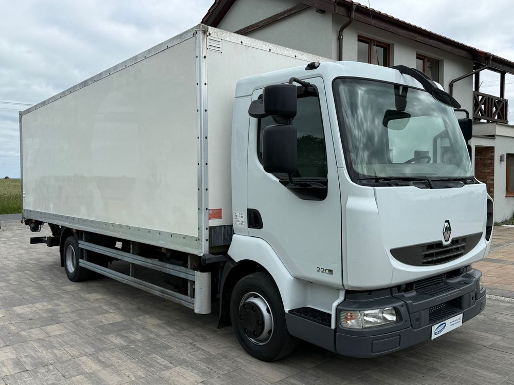 Renault Midlum 2011
