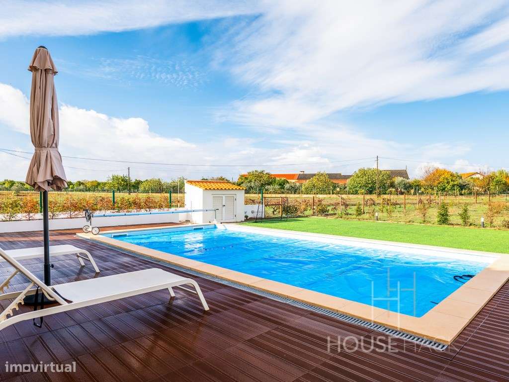 Moradia com piscina junto à Barragem de Castelo de Bode-47