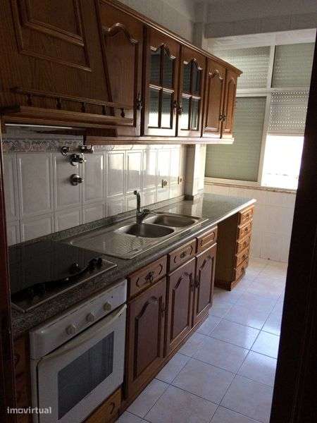 Apartamento T1+1 para arrendamento em Odivelas centro a 5min do Metro - Grande imagem: 2/6