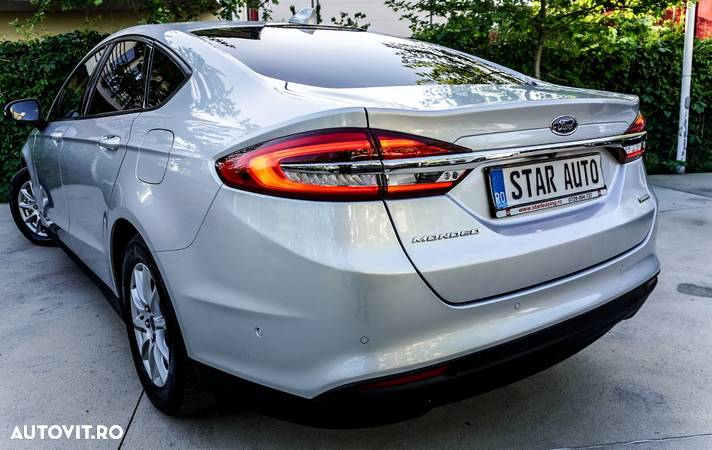 Ford Mondeo 2.0 HEV Titanium - 5