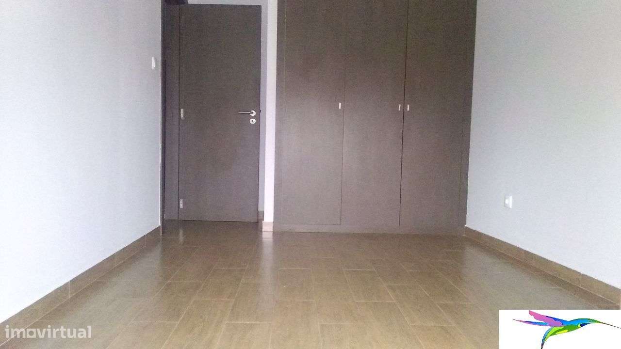 Apartamento T2 coz/equipada/varanda 1 andar Castanheira do Ribatejo - Grande imagem: 5/14