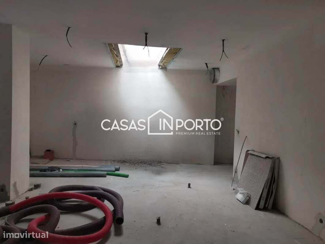 Loja junto a Câmara da Maia (Comercio e Serviços) - Grande imagem: 5/14