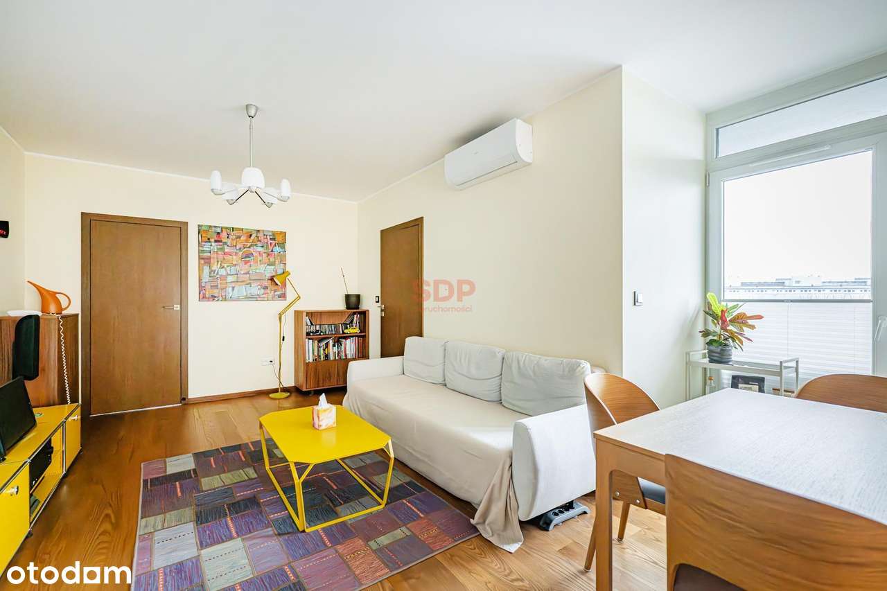 Komfortowe 4 pokoje z balkonem tuż przy Rynku, wysokie piętro, gotowe - Pełny obrazek: 3/14