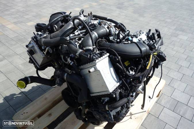 Motor BMW 750i 550i 4.4L 449 CV - N63B44 N63B44C - 2