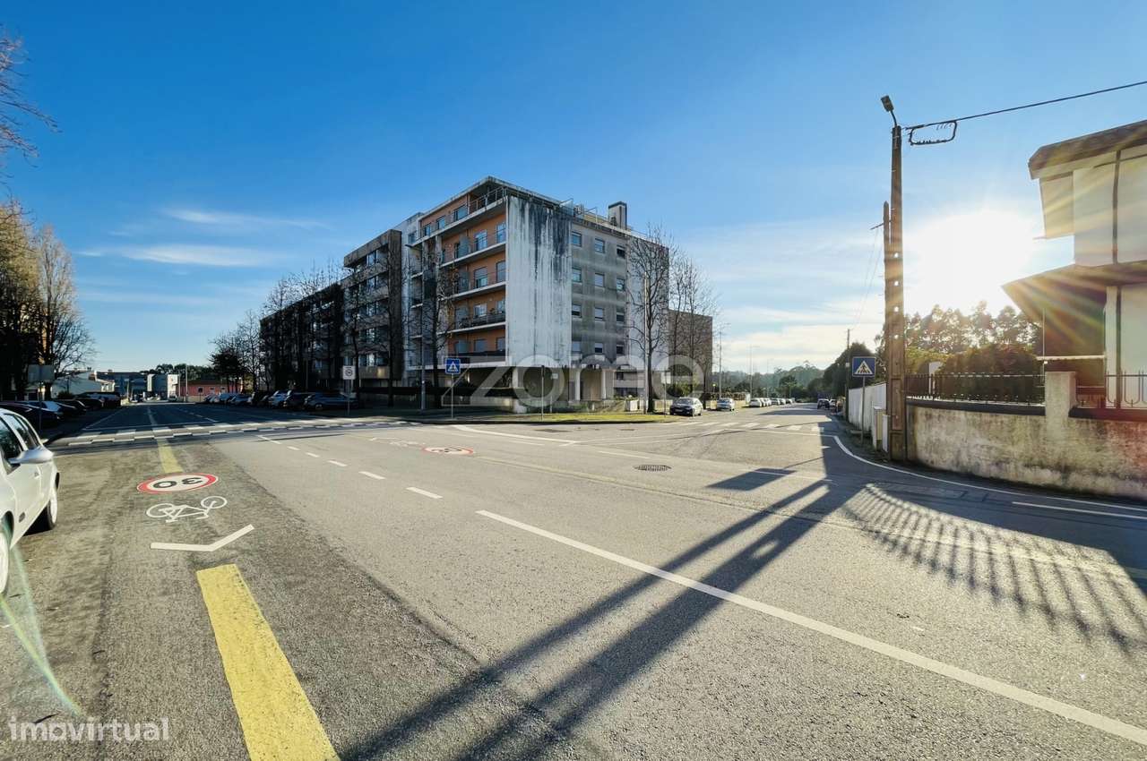 Terreno Urbano para comercio Castelo da Maia-Porto - Grande imagem: 5/26