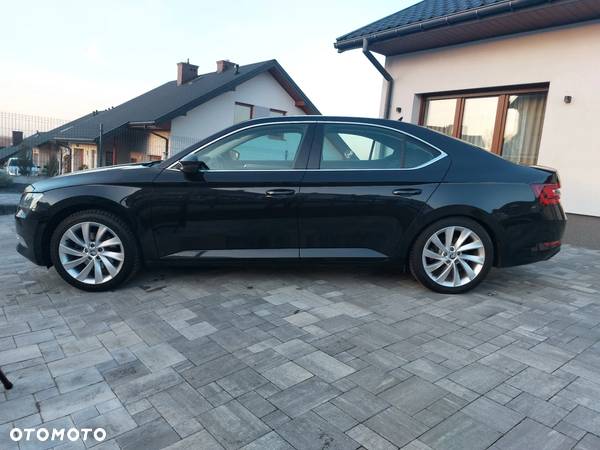 Skoda Superb 2.0 TDI 4x4 Ambition DSG - 11