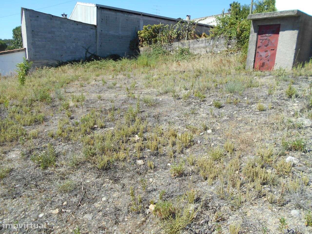 Terreno / Lote - Grande imagem: 1/4