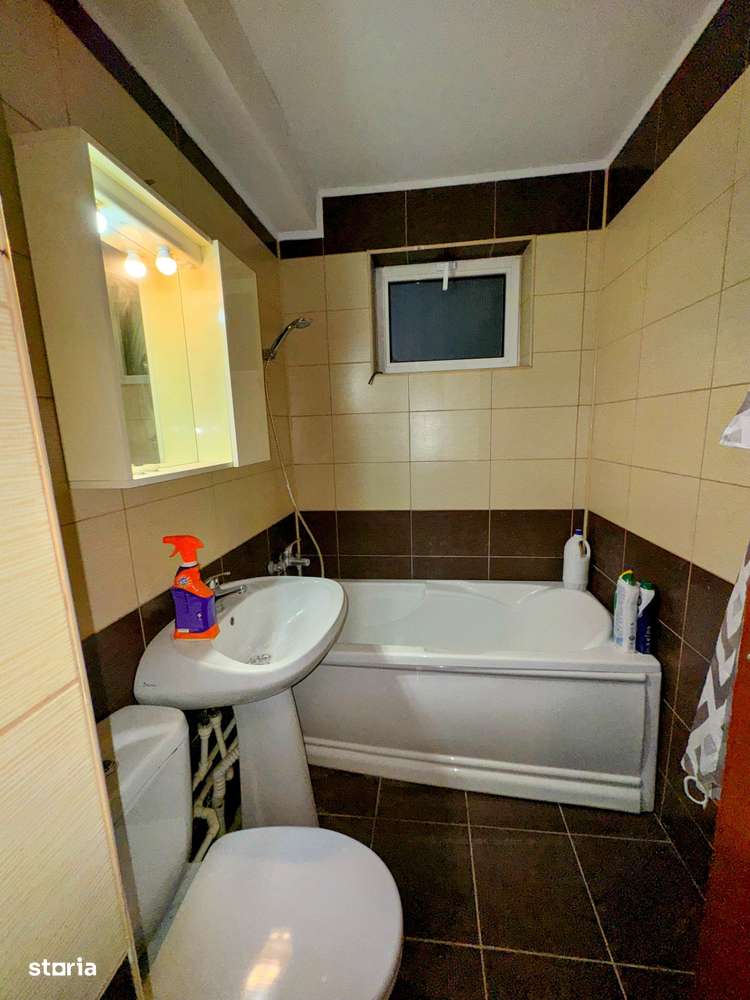 Tomis Nord - piața Ciresica 3 camere decomandate 67 mp-5