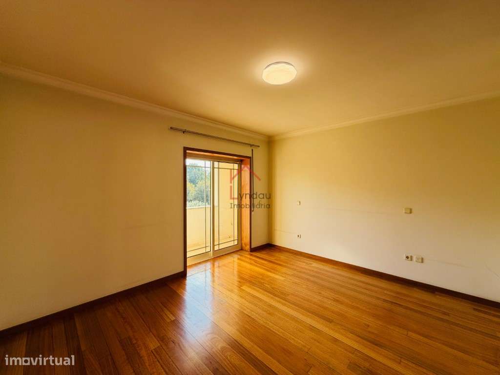 Moradia T3+1 Landim Famalicão-11