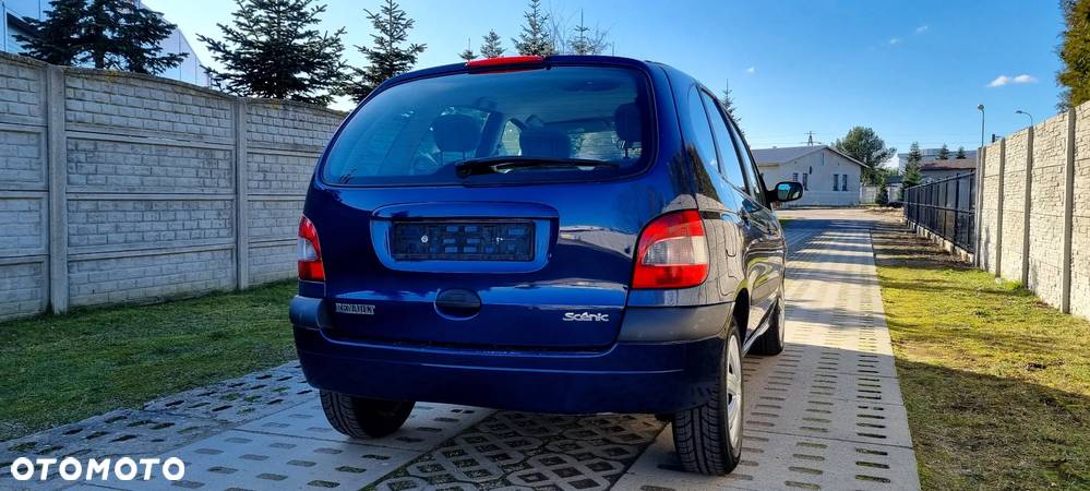 Renault Scenic - 3