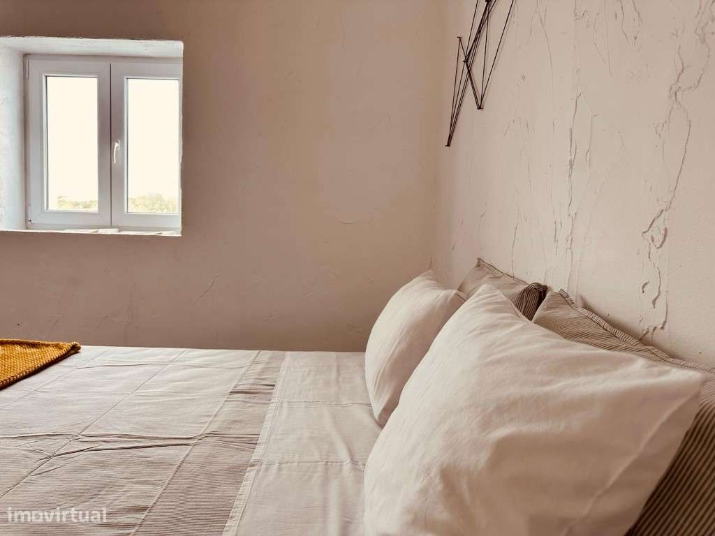 Moradia T2, inserida em lote com 1125 m2 com piscina, em Santiago M...-22