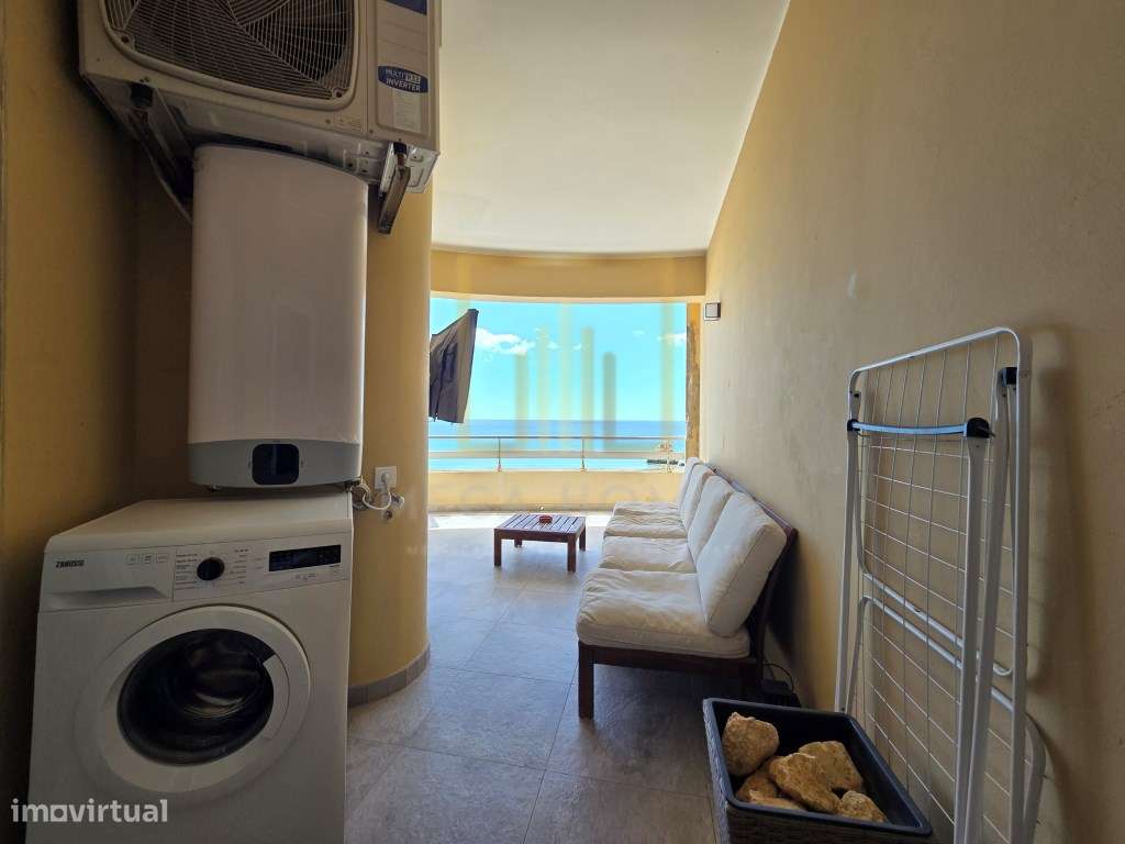 T2 renovado com vista deslumbrante para o areal da Praia da Rocha, ...-8
