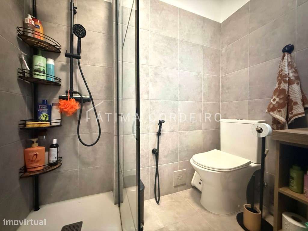 Excelente apartamento T2 com vista para a Serra de Sintra-20