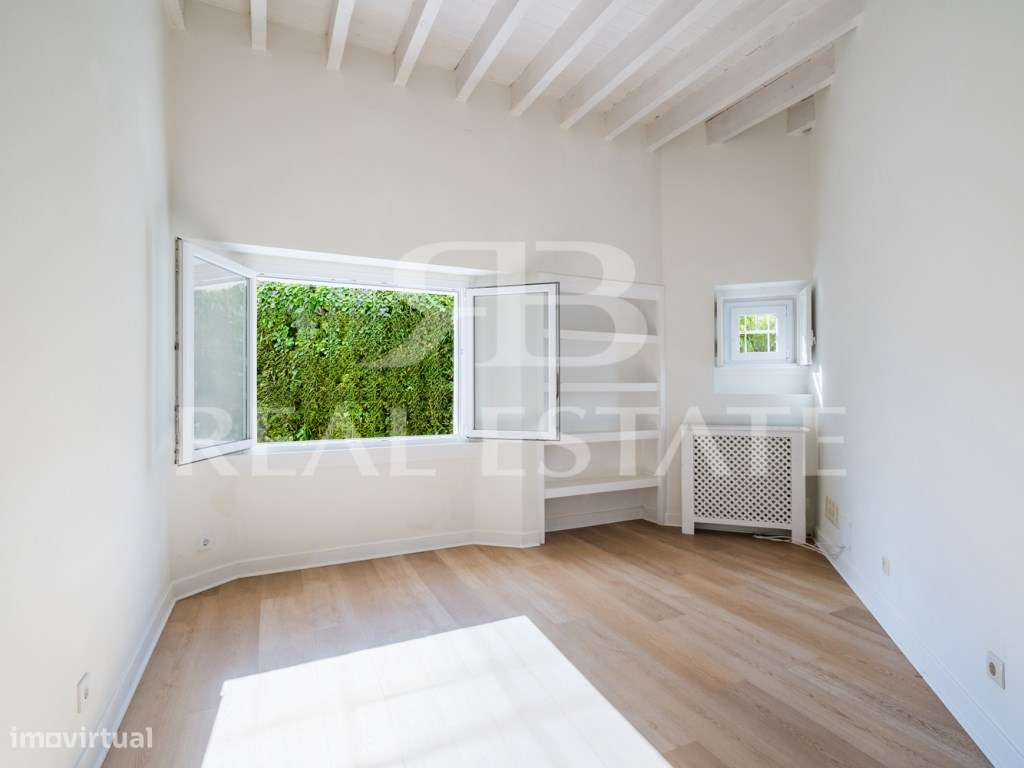 Moradia T4 tipo Chalet, com jardim, piscina e anexo T1 - Monte Esto...-14