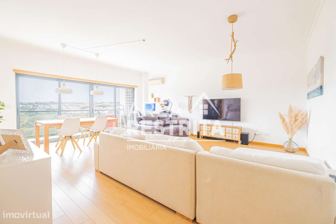 Apartamento T3 com parqueamento e varanda no Parque Luso em Corroios-40