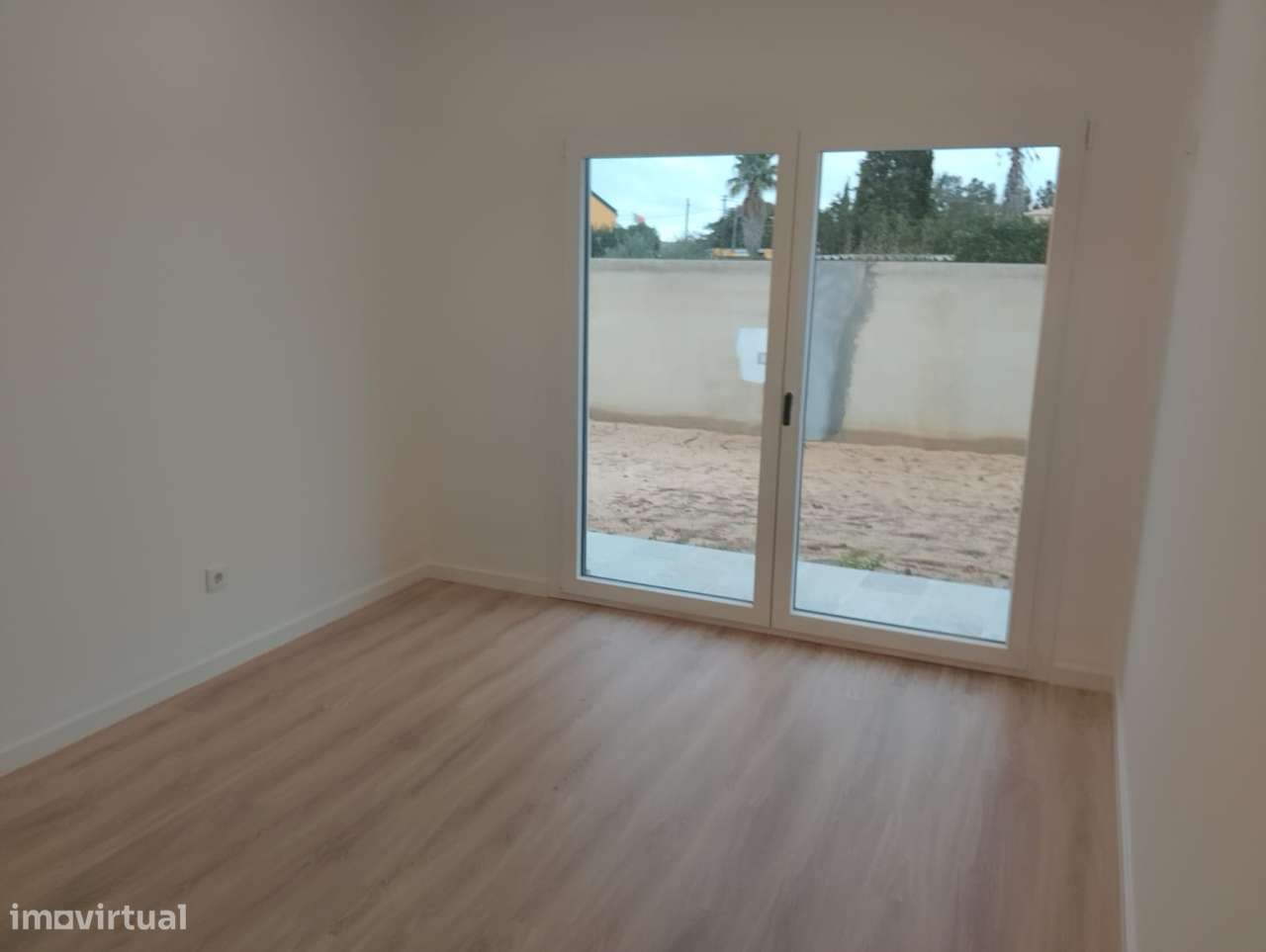 Moradia Térrea  T4 Nova-19